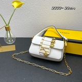 fendi /versace聯名款合作款閃亮登場！雲朵牛皮手感柔軟、皮質細膩！蓋