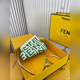 折疊盒fendi芬迪 夾子包适用好看又耐裝在任何時候都是王炸款 尺寸：2