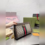 原單專櫃品質 夾子包 原版牛皮 原單頂級版 配綠色藤花禮盒+禮品袋 ｜guc