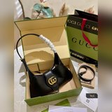 禮盒包裝gucci新款 hobo腋下包.可單肩斜挎太美了太美了太美了！看起來