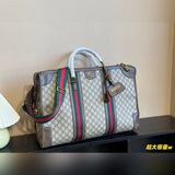 gucci新款手提單肩旅行包45cm來了來了，寶子們今天安利一款gucci新