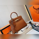 荔枝紋牛皮  配送愛馬仕挂件 hermès kelly凱莉包獨家經典火爆出貨 純