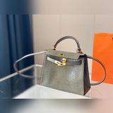 鳄魚皮愛馬仕上新hermès/鳄魚紋皮凱莉包 高端質量 專櫃最新款 明星同款