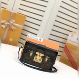 實拍Lv box小盒子  Petite Malle Monogram 木盒子包 