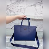 Prada/普拉達男士十字紋牛皮 Saffiano 皮革公文包 尺寸38 28c