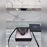 Prada普拉達女包斜挎迷你三角包2023秋冬新款 二合一 斜挎包 尺寸18