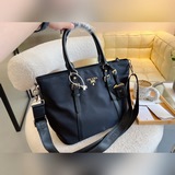 普拉達 prada 中古包降落傘單肩斜挎包原版品質精工制作經典爆款 注意細節 這