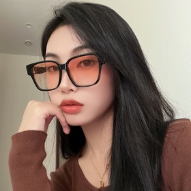 經典永恒不過時Balencia*巴黎世家BB0104平方框架男女款 尺寸：5