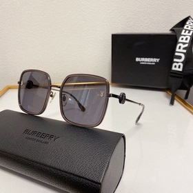 Burberry博柏利大框墨鏡 TB新标可謂眼前一亮,新款TB金屬logo,簡