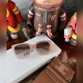 官網新品 Celin 520限定款   ～～CL4S222 S    櫻桃粉