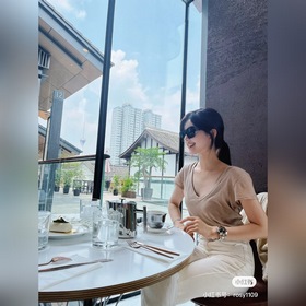 趙露思同款香香黑超字母腿别緻的 側面超好看