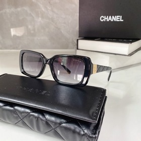 CHANEL  型號4021。 尺寸55-19-140