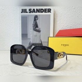 大方框款高版本  FENDI  型號FOL028标志性logo設計鏡腿   尺寸