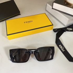 fendi  型號：FE40017U 尺寸：53口19-145