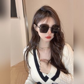 細節圖方形款小巧百搭 GG2020