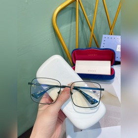 Gucci 眼鏡這次出的顔色完全意想不到！素顔神器！ 這是什麼神仙眼鏡 太好看了