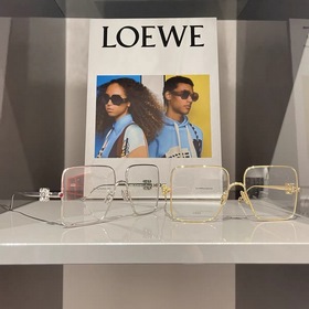 LOEWE羅意威 - 方框墨鏡控必入的單品！ 型號LW50038U