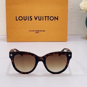 2Z1528W 戴帽茶LOUIS VUITTON -