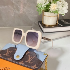 LOUIS VUITTON  型號：Z869 尺寸：46口28-145
