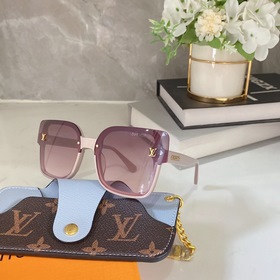LOUIS VUITTON*9073 尺寸：64-14-145