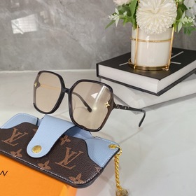 LOUIS VUITTON  型號：Z1668E 尺寸：60口17-140