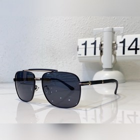 prada  型號：SPR90Y 尺寸：62口19-11-140.