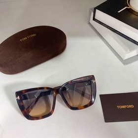 TOM FORD  型號：TF920 尺寸：57口15-145