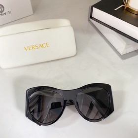高版本  金燦燦美杜莎女王頭像 左右不一logoVERSACE   型號：VE